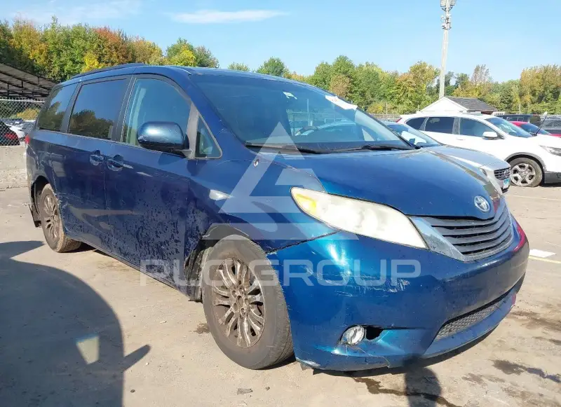 2011 Toyota SIENNA фото