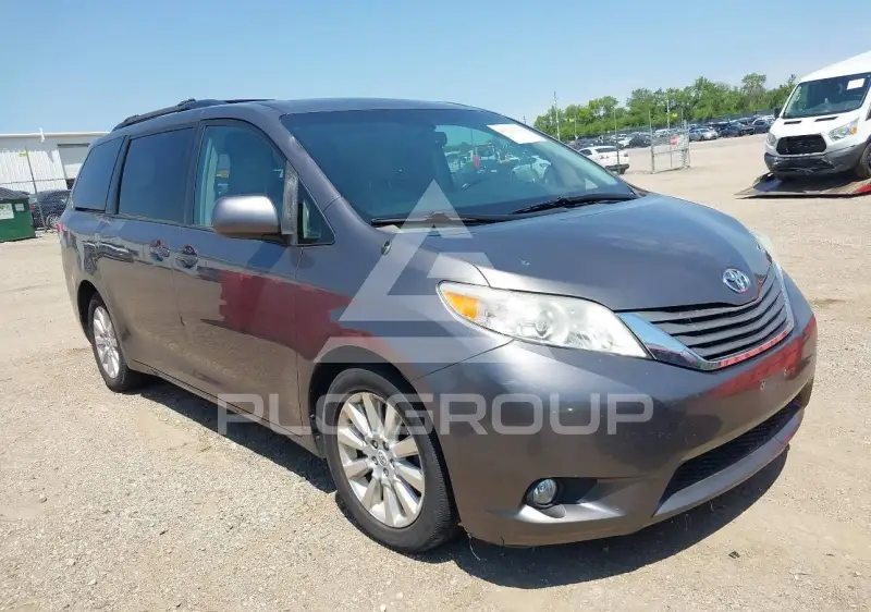 2011 Toyota SIENNA фото