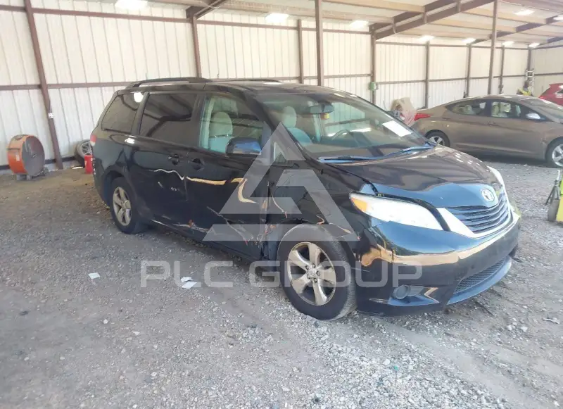 2011 Toyota SIENNA фото