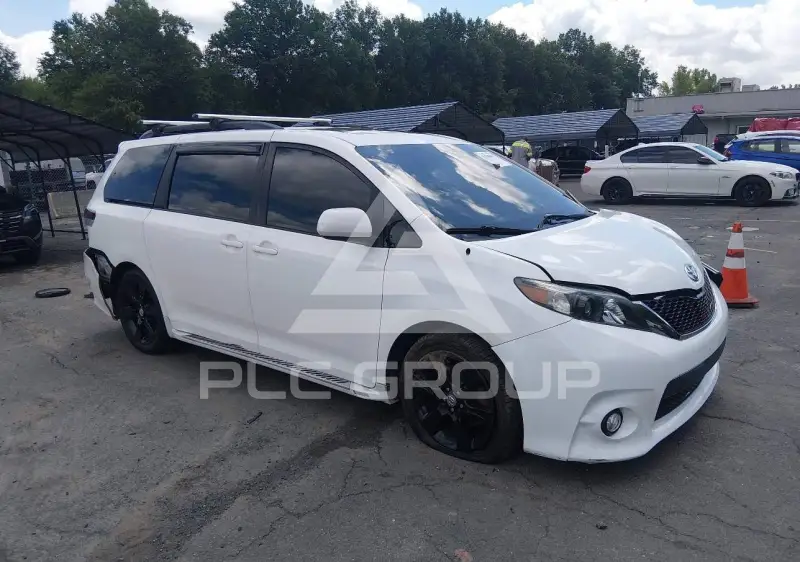 2011 Toyota SIENNA фото
