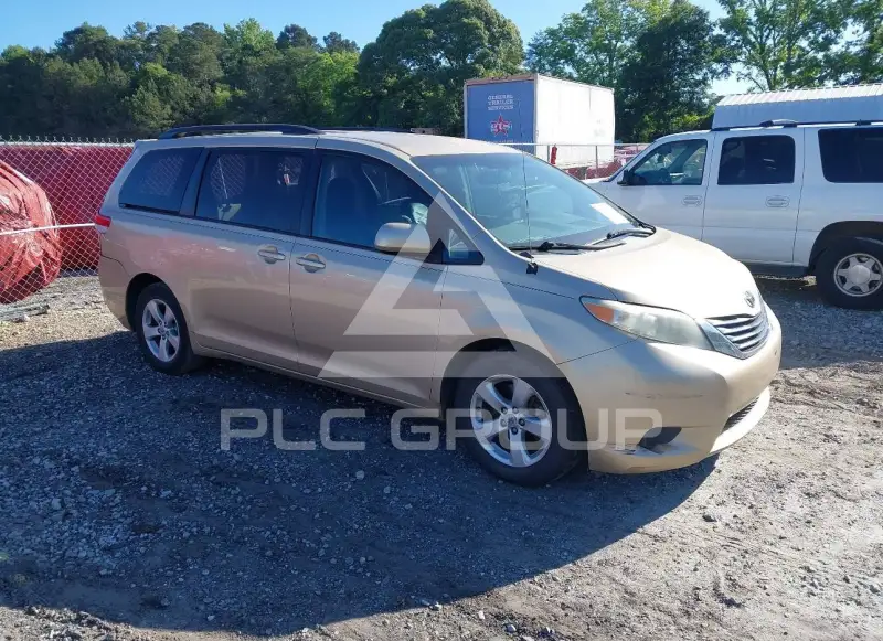 2011 Toyota SIENNA фото