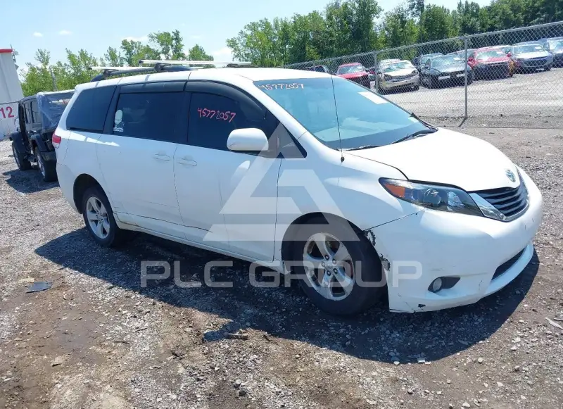 2011 Toyota SIENNA фото