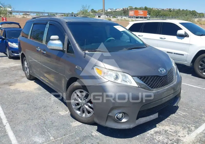 2011 Toyota SIENNA фото