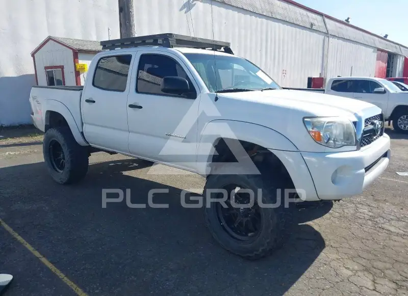2011 Toyota TACOMA photo