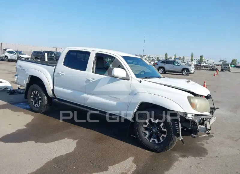 2011 Toyota TACOMA photo