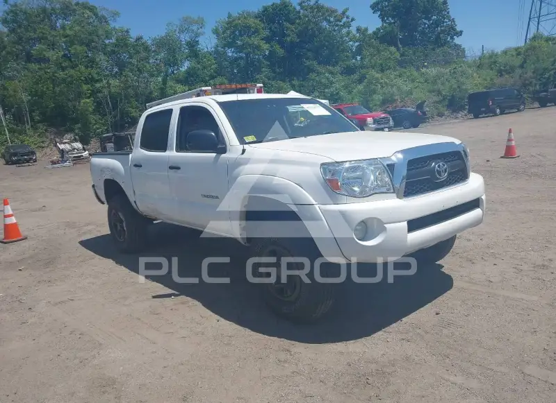 2011 Toyota TACOMA photo