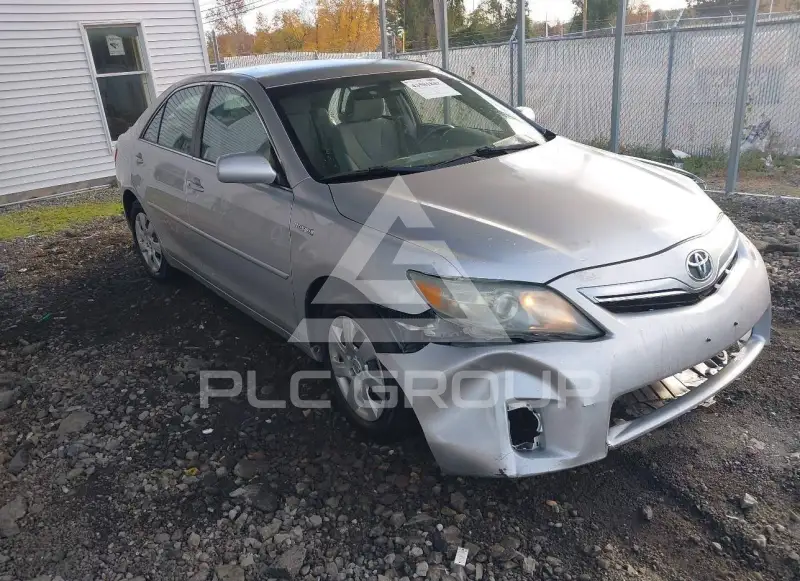 2011 Toyota CAMRY фото