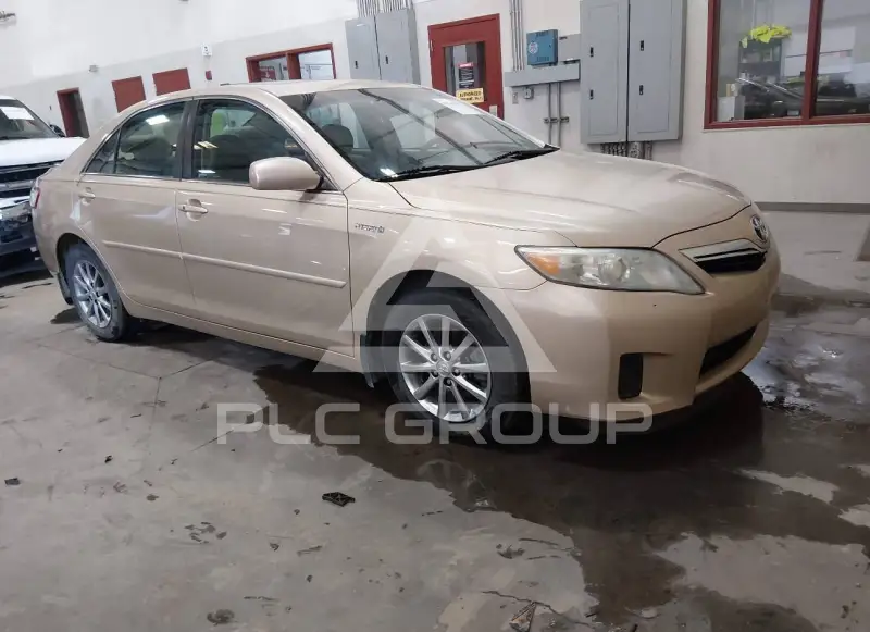 2011 Toyota CAMRY фото