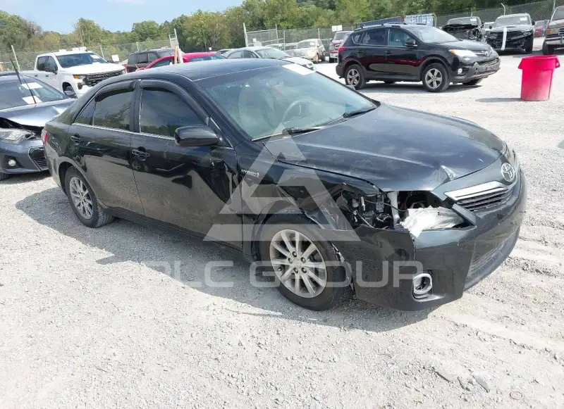 2011 Toyota CAMRY фото