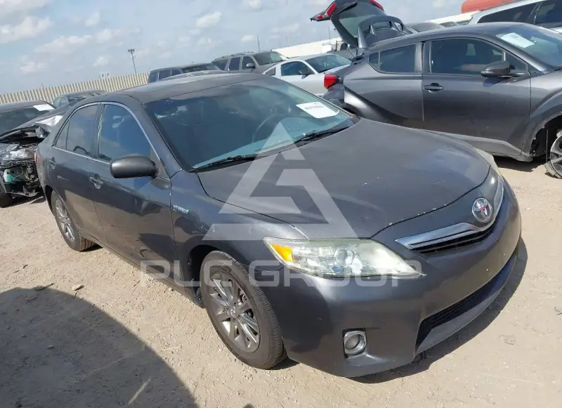2011 Toyota CAMRY фото