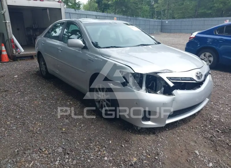 2011 Toyota CAMRY фото