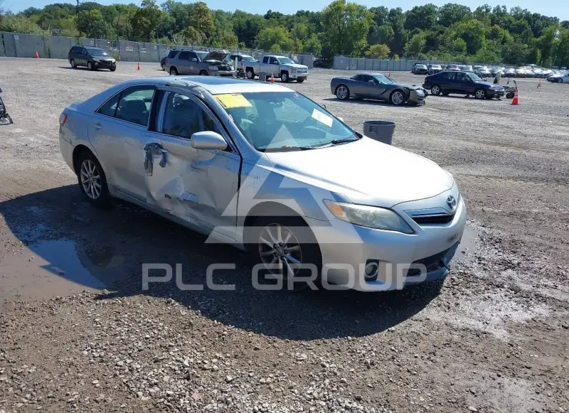 2011 Toyota CAMRY фото