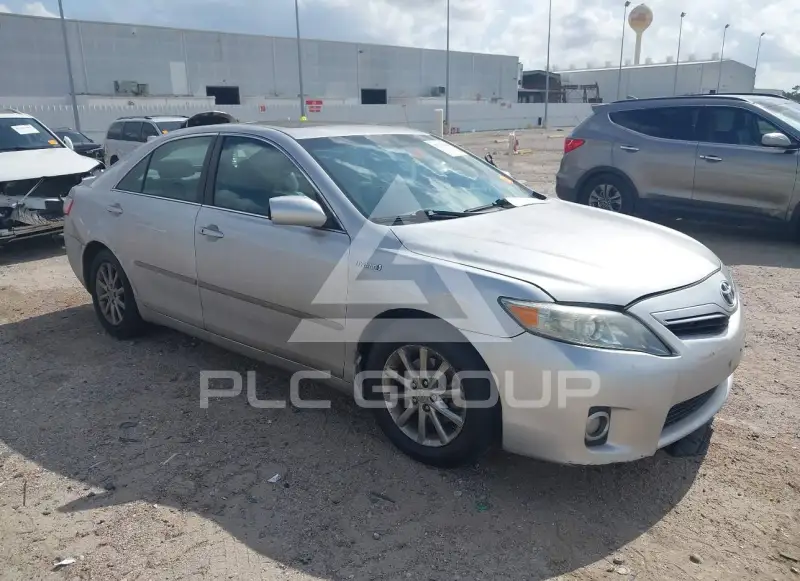 2011 Toyota CAMRY фото