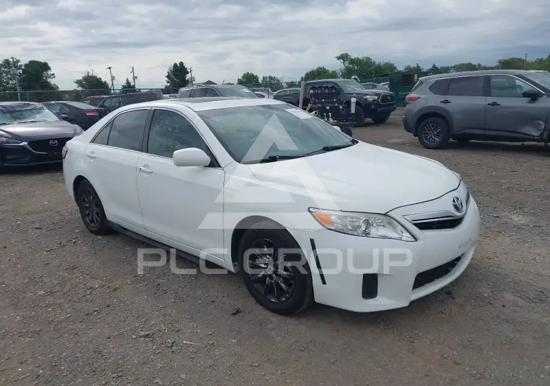 2011 Toyota CAMRY photo