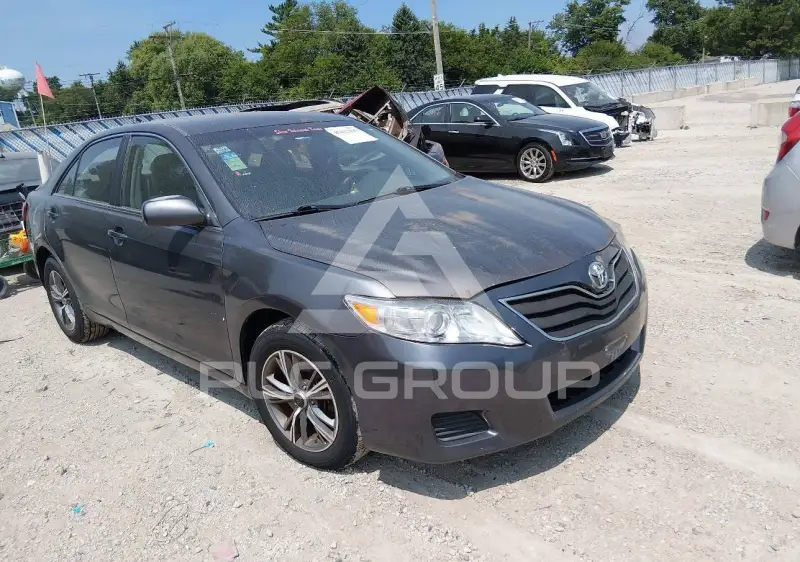 2011 Toyota CAMRY photo