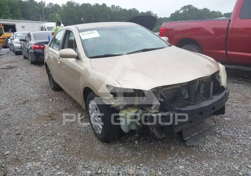 2011 Toyota CAMRY фото