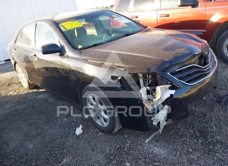 2011 Toyota CAMRY photo