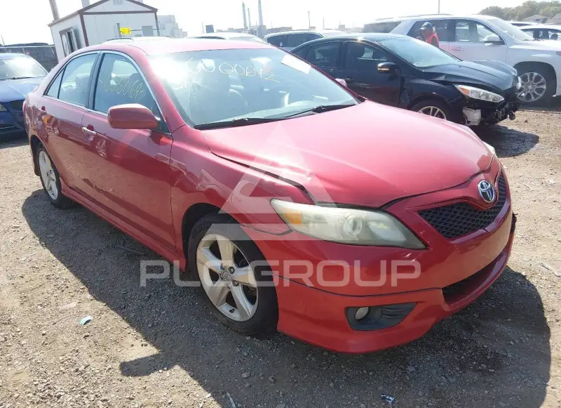 2011 Toyota CAMRY photo