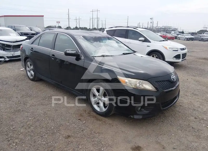 2011 Toyota CAMRY photo