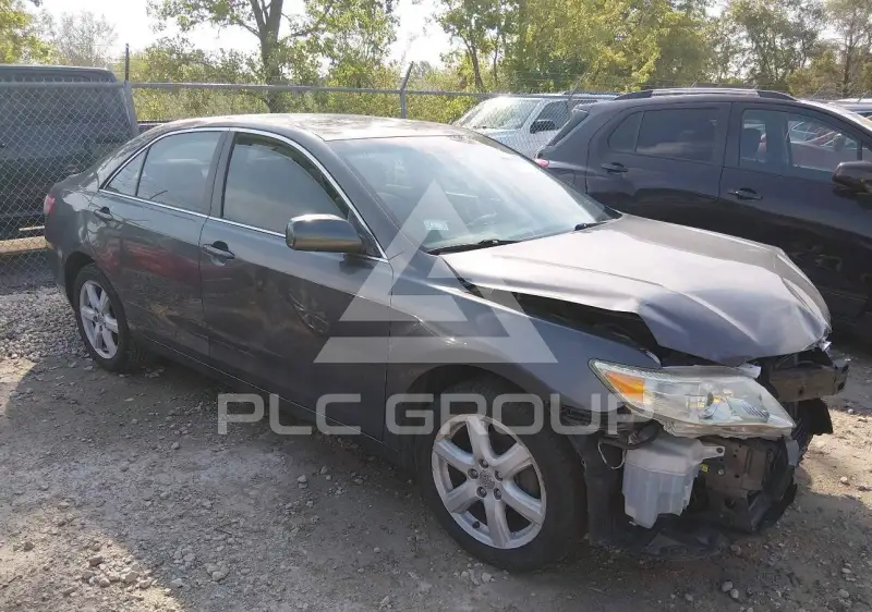 2011 Toyota CAMRY фото