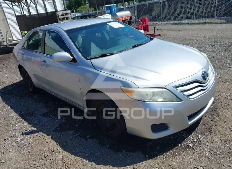 2011 Toyota CAMRY photo