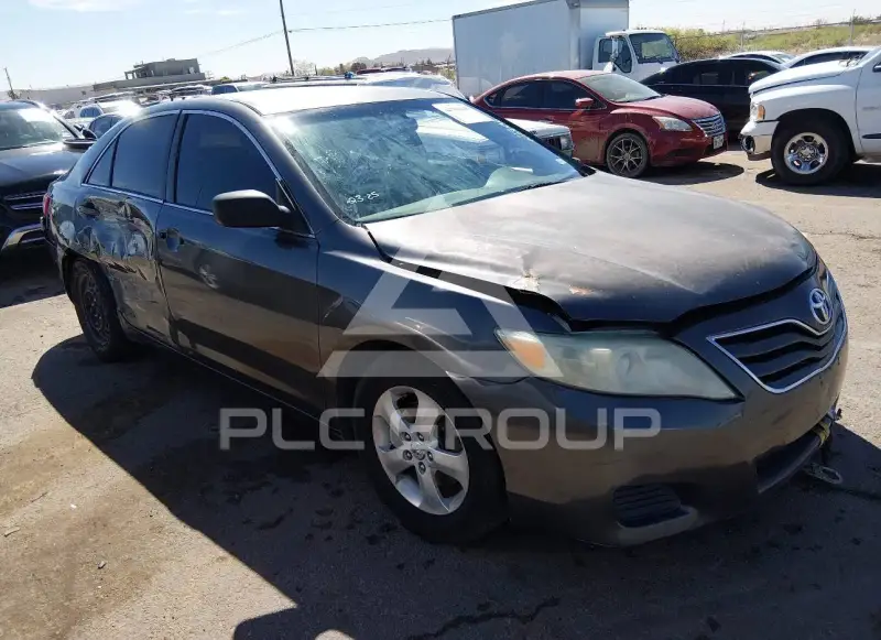 2011 Toyota CAMRY фото