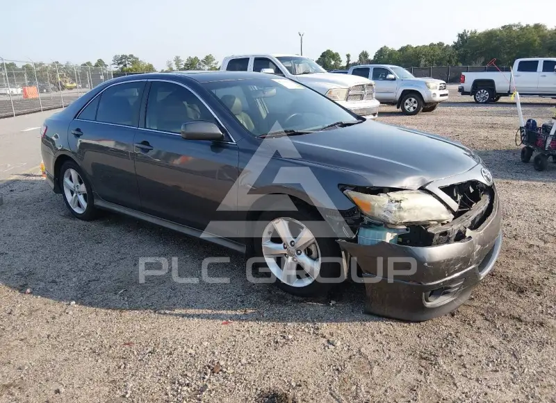 2011 Toyota CAMRY фото