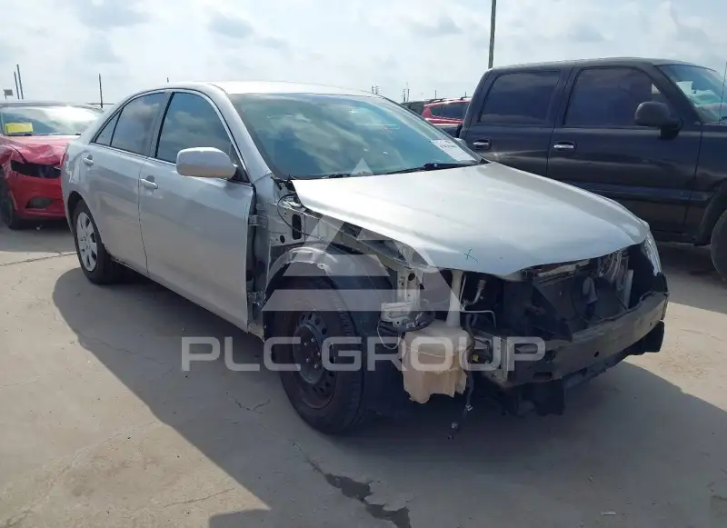 2011 Toyota CAMRY photo