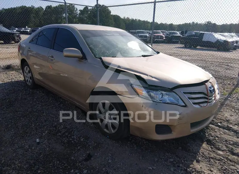 2011 Toyota CAMRY фото