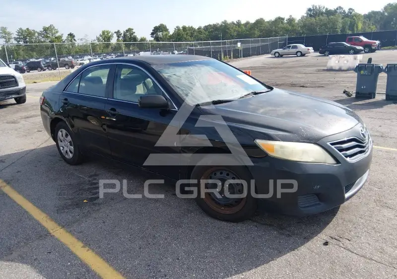 2011 Toyota CAMRY фото