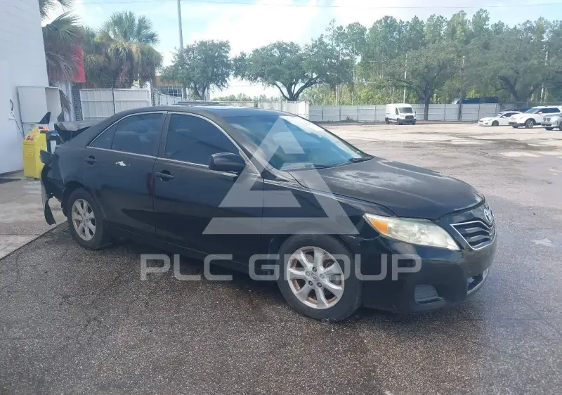 2011 Toyota CAMRY photo
