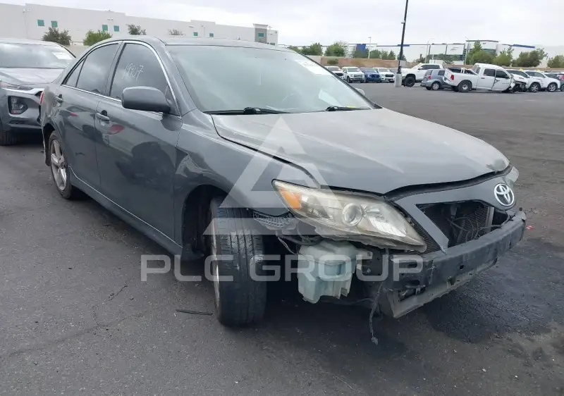 2011 Toyota CAMRY photo