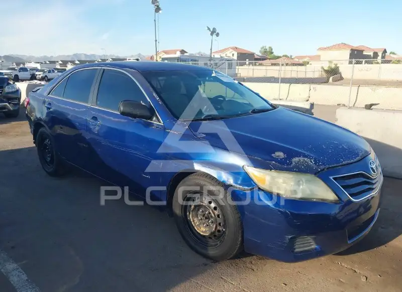 2011 Toyota CAMRY photo