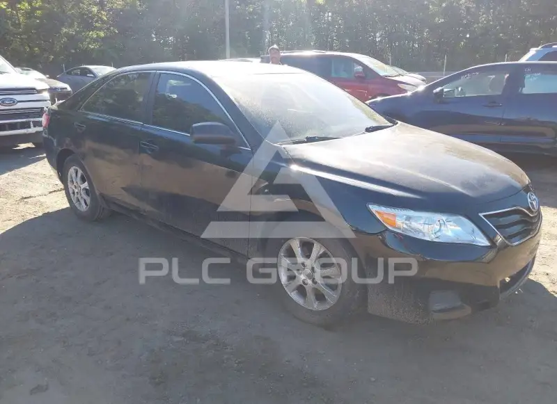 2011 Toyota CAMRY фото