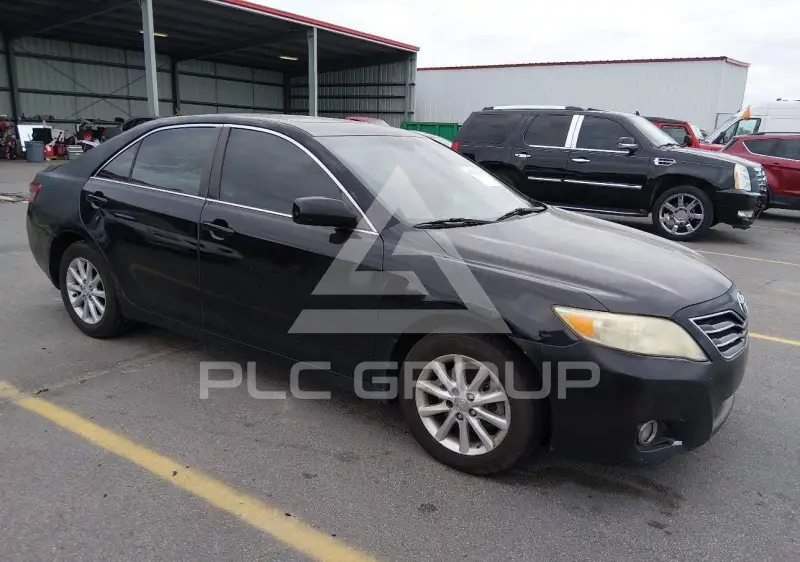 2011 Toyota CAMRY photo