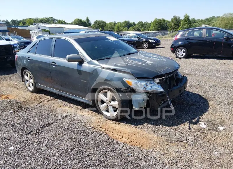 2011 Toyota CAMRY photo
