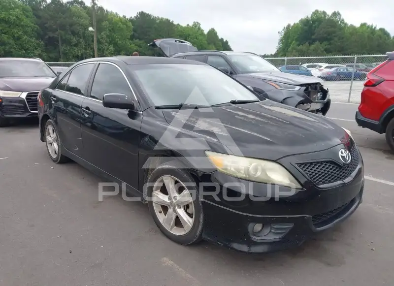 2011 Toyota CAMRY фото