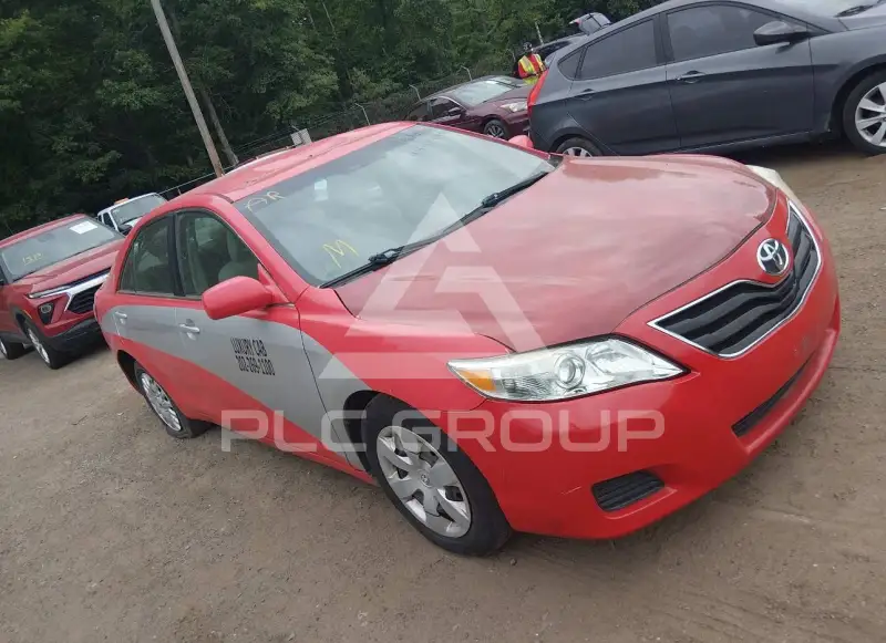 2011 Toyota CAMRY фото