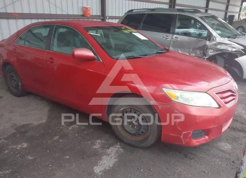 2011 Toyota CAMRY фото