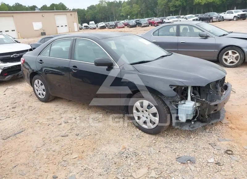 2011 Toyota CAMRY photo