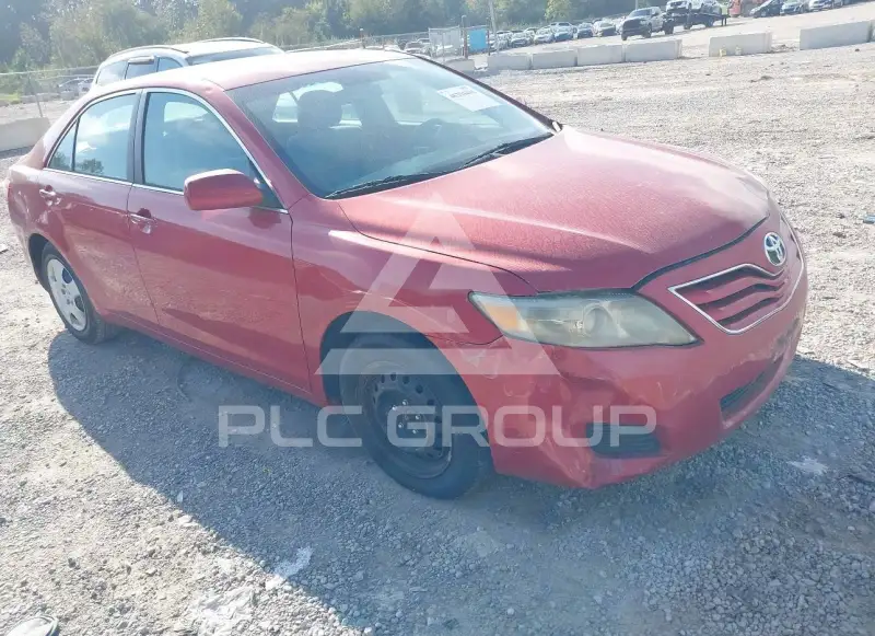 2011 Toyota CAMRY фото