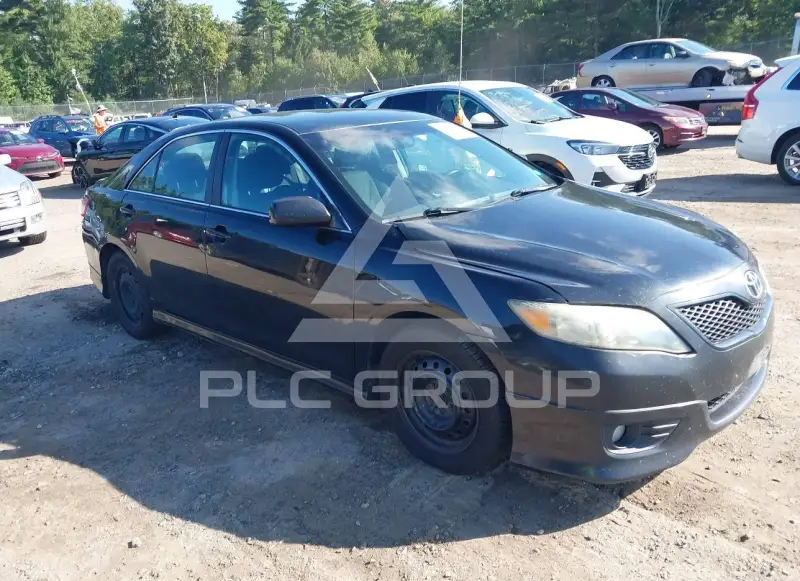 2011 Toyota CAMRY фото