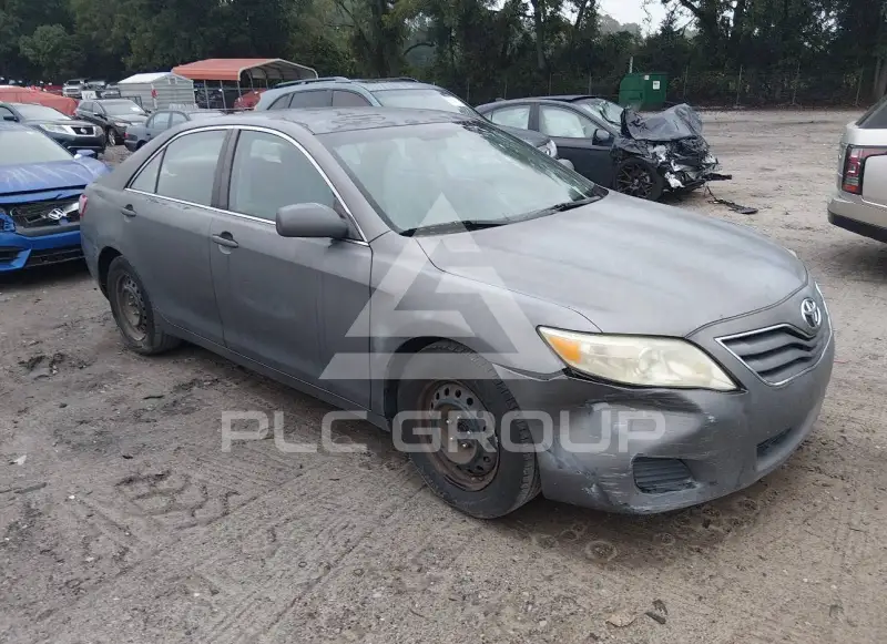 2011 Toyota CAMRY фото
