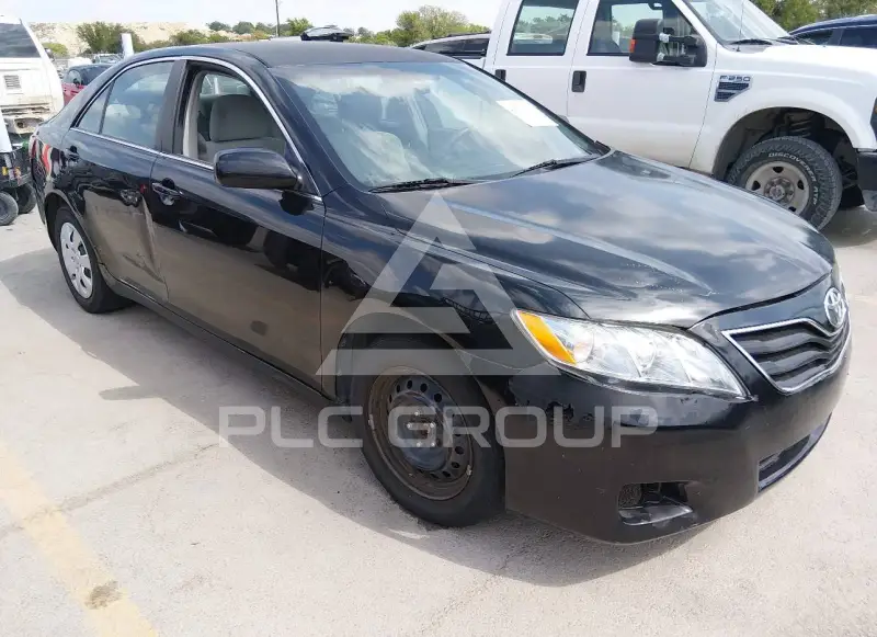 2011 Toyota CAMRY фото