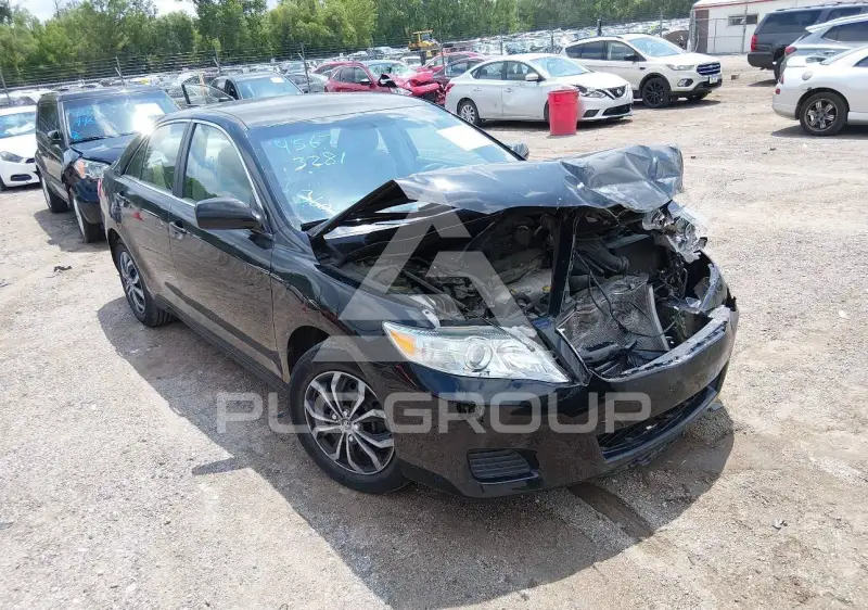 2011 Toyota CAMRY фото