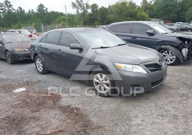 2011 Toyota CAMRY photo