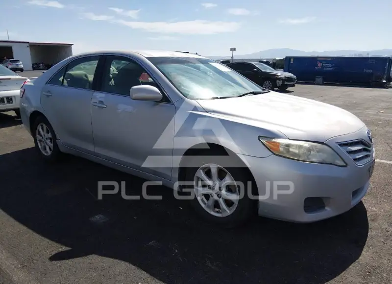 2011 Toyota CAMRY фото