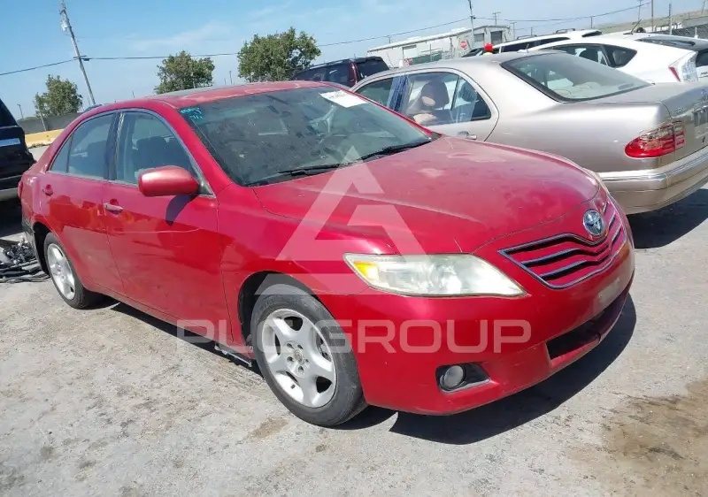 2011 Toyota CAMRY photo