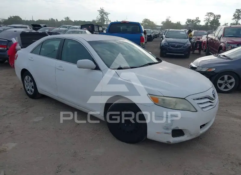 2011 Toyota CAMRY фото