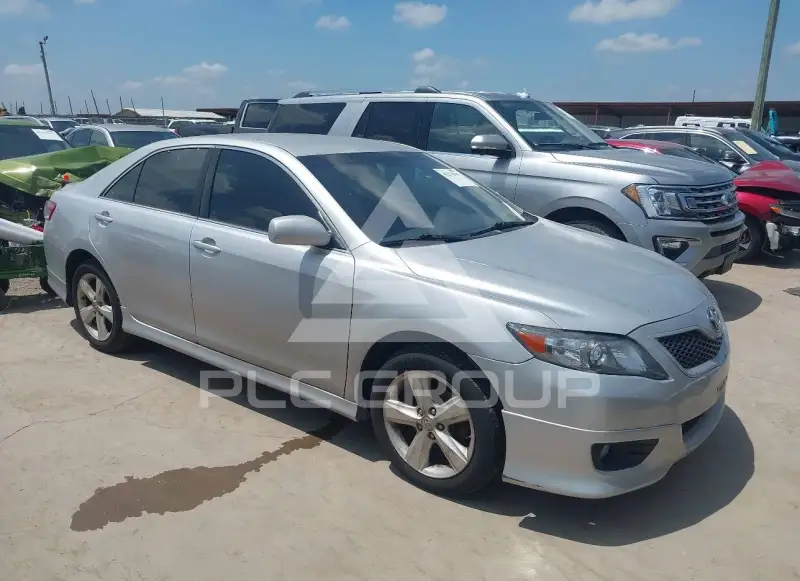 2011 Toyota CAMRY фото